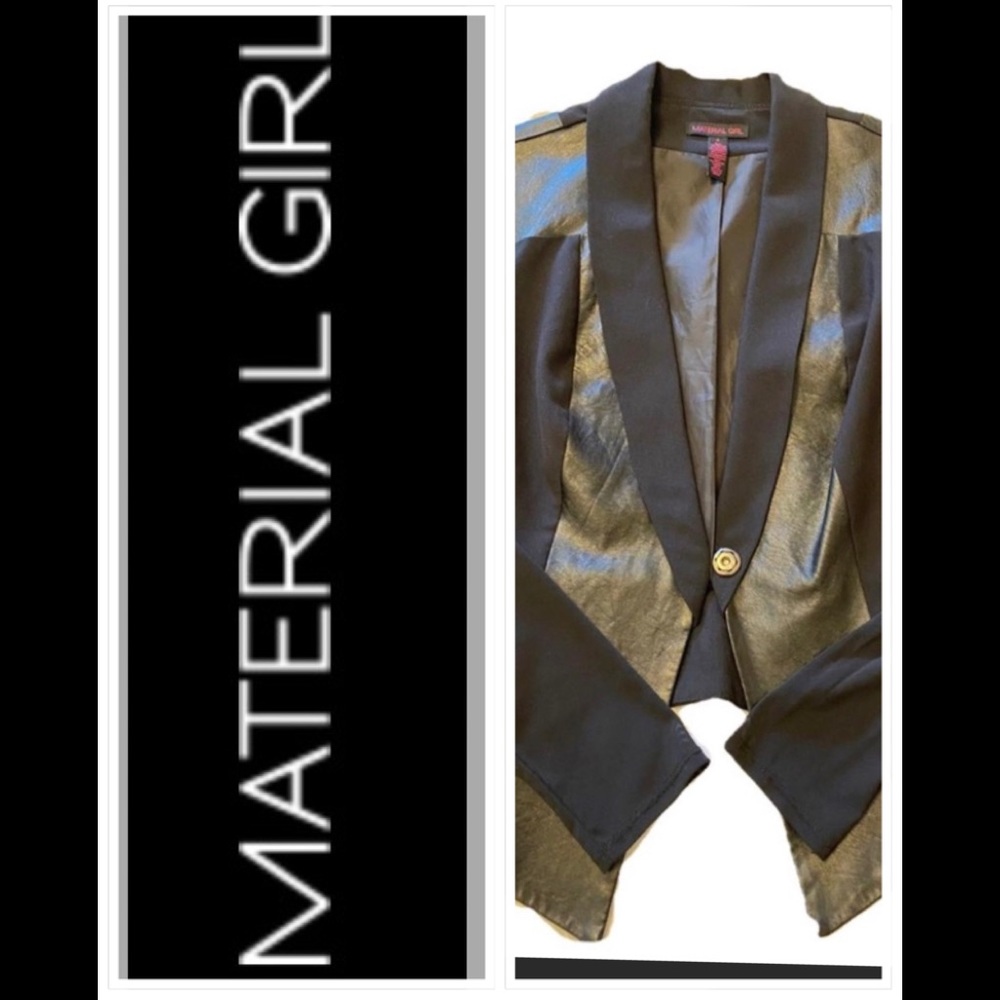🛍3/$45 add a BUNDLE! MATERIAL GIRL BLAZER
